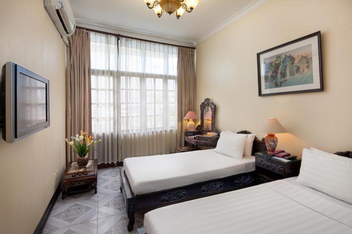 Lucky Central Hotel & Travel Hanoi Dış mekan fotoğraf